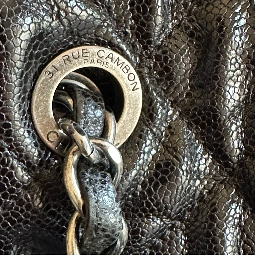 🔥VERY RARE CHANEL 31 Rue CAMBON Glazed Caviar Tote Bag/GUARANTEED AUTHENTIC 🔥 - Picture 4 of 16